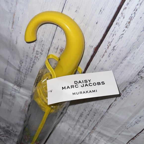 Marc Jacobs Daisy Parfums - Takashi Murakami Umbrella Floral Yellow NEW IN HAND - Picture 2 of 3